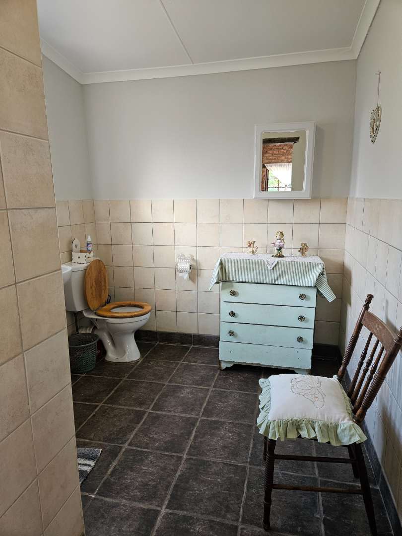 5 Bedroom Property for Sale in Fairbridge Heights Eastern Cape